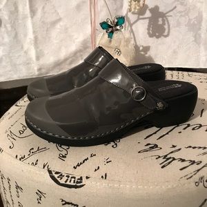 Nursing Clogs